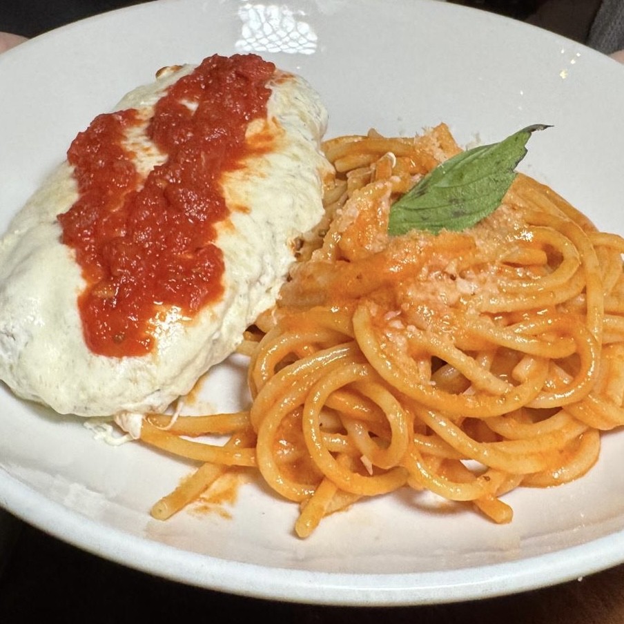 Italian Restaurant in Hell's Kitchen: Sesamo, a Standout on 10th Avenue Pasta and chicken plate at Italian restaurant Hell's Kitchen
